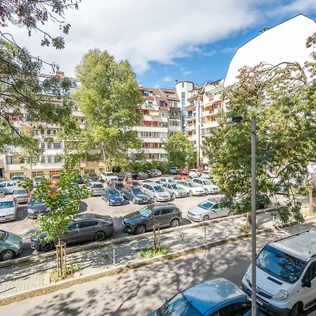 3 Bedroom South Park With Free Parking Sofya