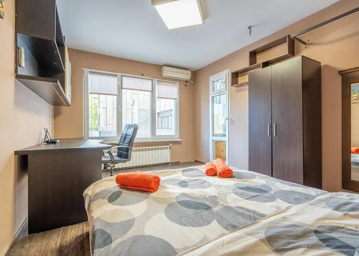 3 Bedroom South Park With Free Parking *