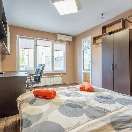 3 Bedroom South Park With Free Parking *