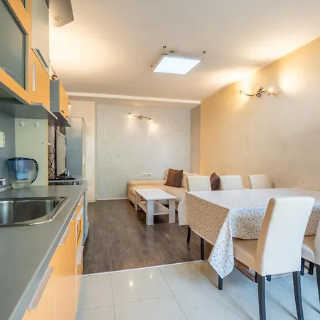 3 Bedroom South Park With Free Parking Apartmán Sofie