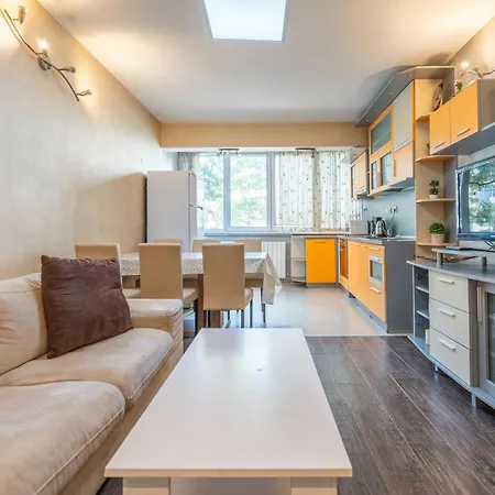 Апартамент 3 Bedroom South Park With Free Parking *