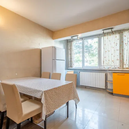 3 Bedroom South Park With Free Parking Sofie