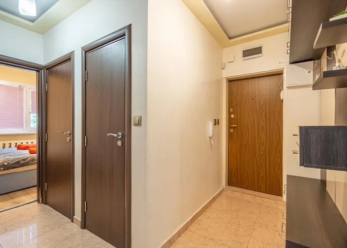 3 Bedroom South Park With Free Parking Sofía