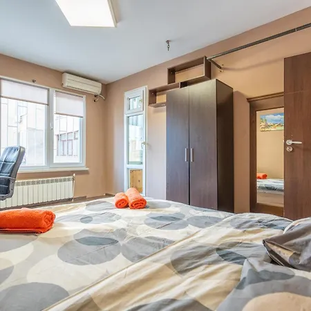 3 Bedroom South Park With Free Parking Appartement